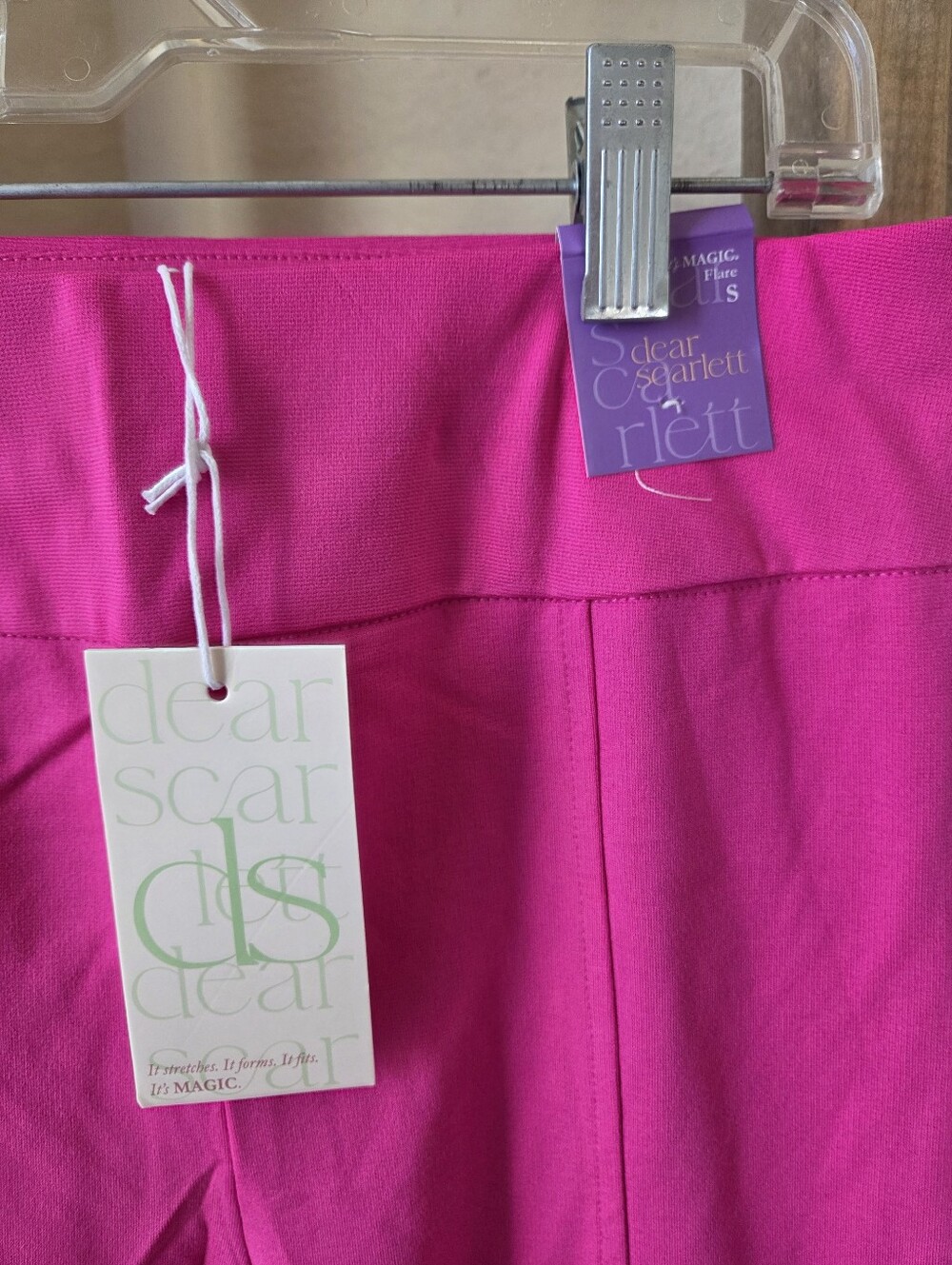 Dear Scarlett "Magic" Flared Leggings - Bright Pink - Picture 3 of 4